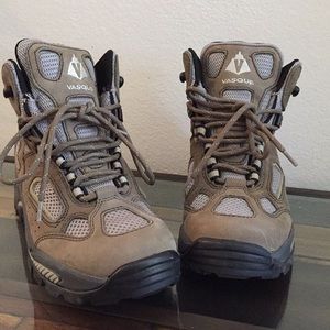 Vasque women’s hiking boots